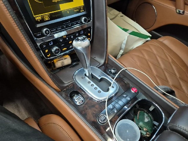 6091500683R8.jpg