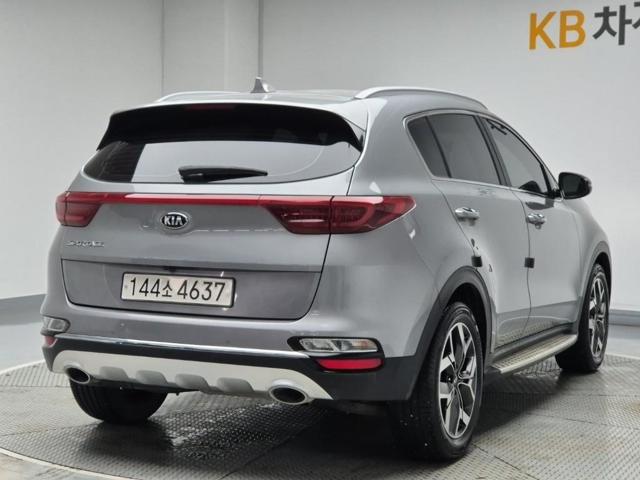 6051000424R3.jpg