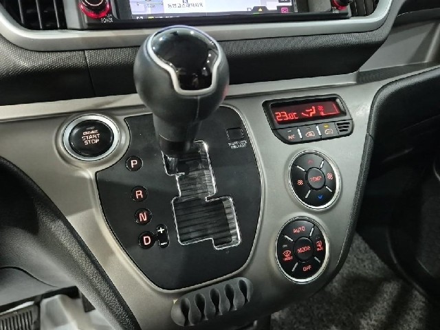 6081002334R8.jpg