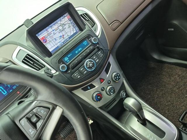 6051000818R10.jpg