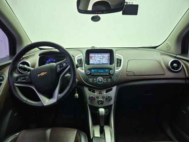 6051000818R7.jpg
