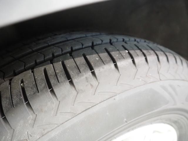 0403084A30261001W00318.jpg