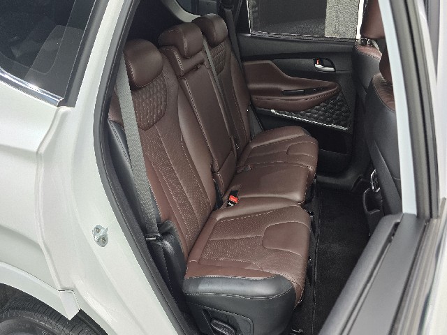 7b939d108a276cfbb20bd8853cad230c.jpeg