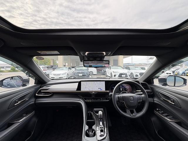 0704058A30261017W00102.jpg