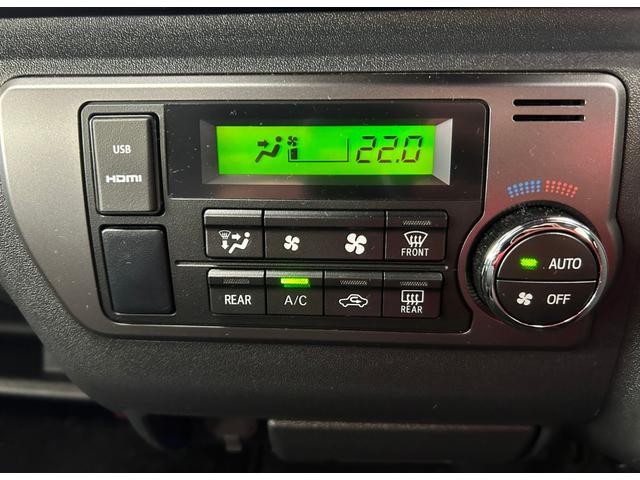 0520247A30261029W00116.jpg