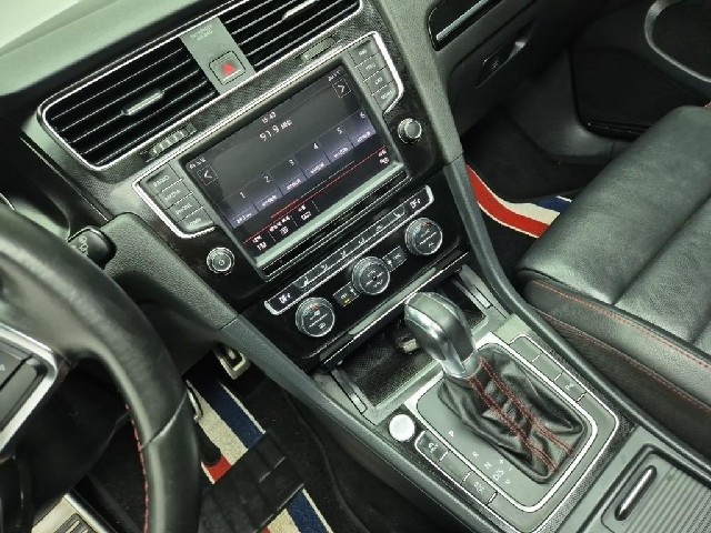 6051000820R10.jpg