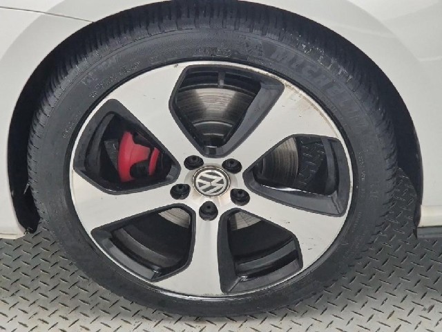6051000820R18.jpg