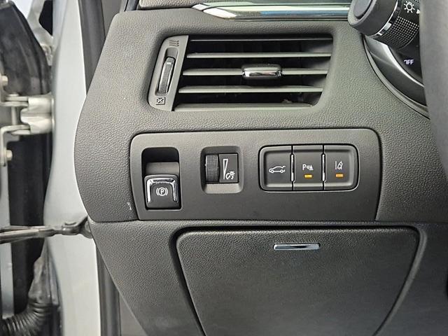 6031002304R18.jpg