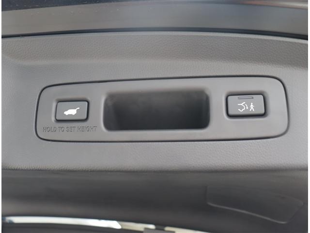 0503103A20261024G00212.jpg