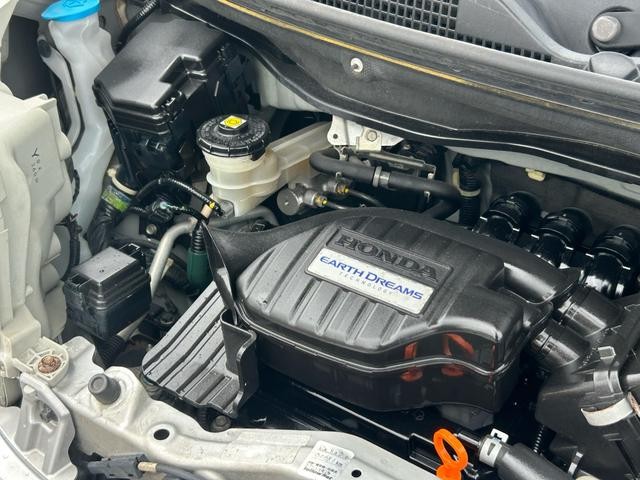 0207992A30261020W00115.jpg