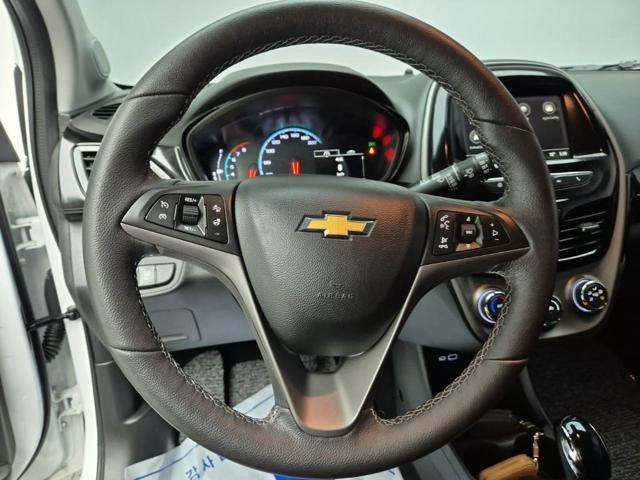 6051000388R9.jpg