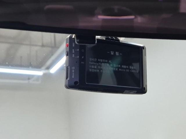 6051000299R17.jpg