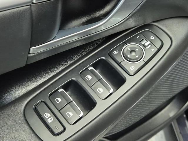 6051500657R18.jpg