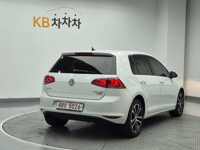 6051000223R3.jpg