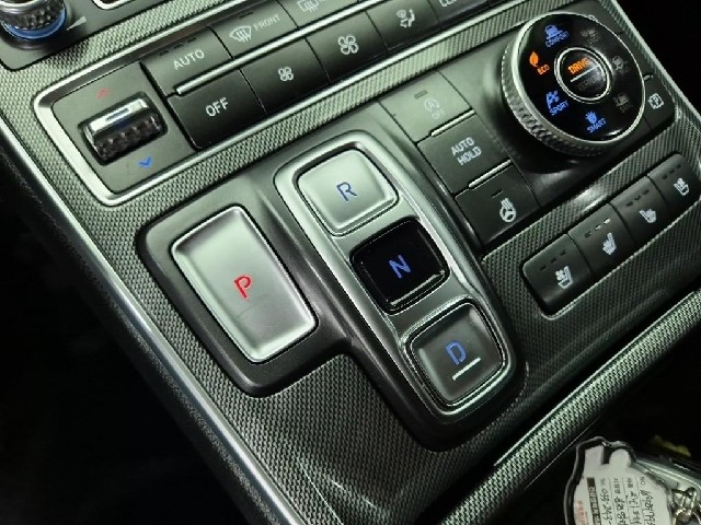 6091000813R8.jpg