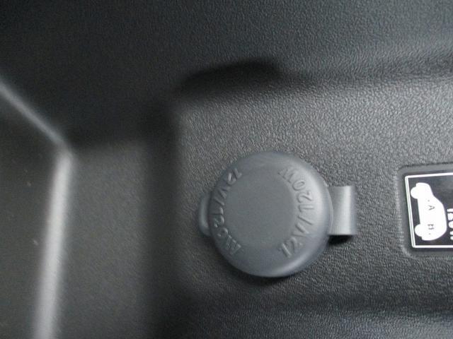 1003128A30261029W00218.jpg