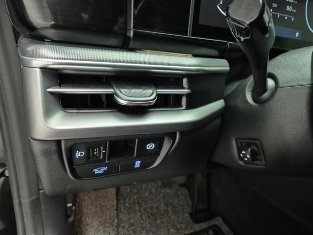6041000774R17.jpg