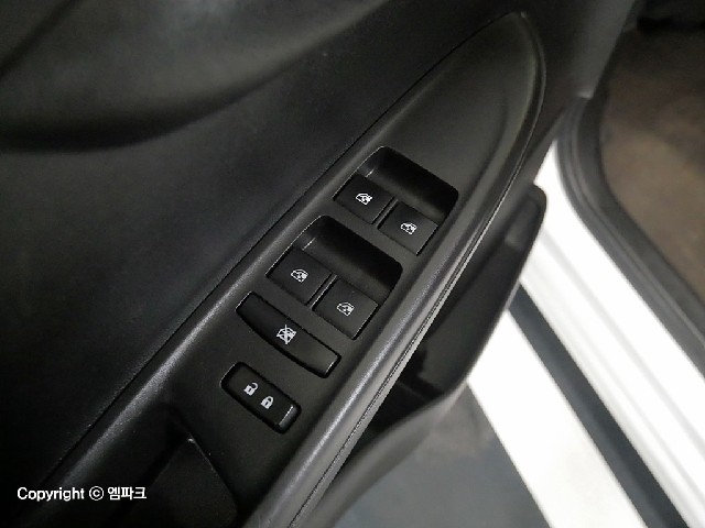 6051500614R12.jpg