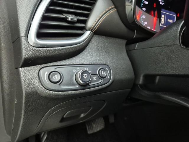 6041000234R18.jpg