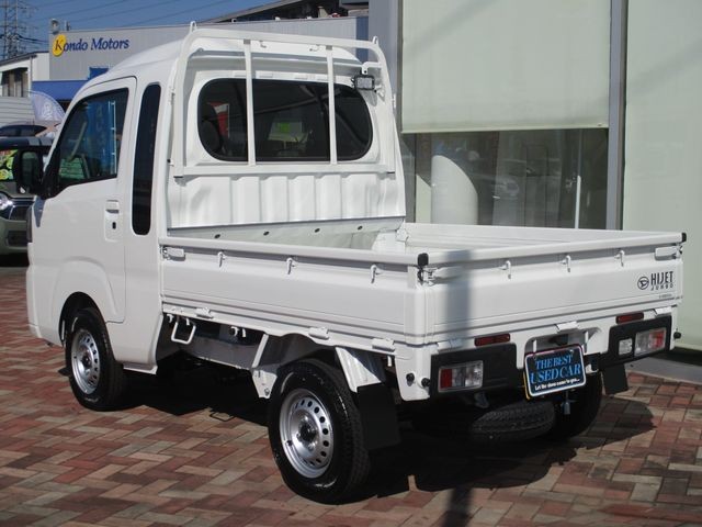 7cb7e7ad2bc271e5ede11fc98414a208.jpg