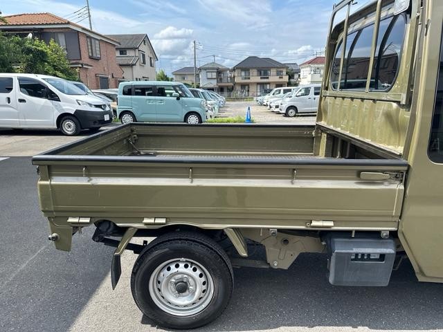 0550659A30260714W00610.jpg