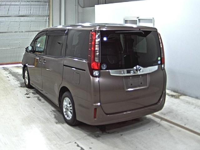 d90d37eb1fc4376e9e68ee06a216bb63.jpg