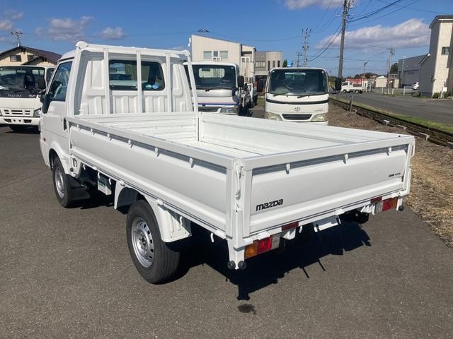 0903652A30261017W00110.jpg