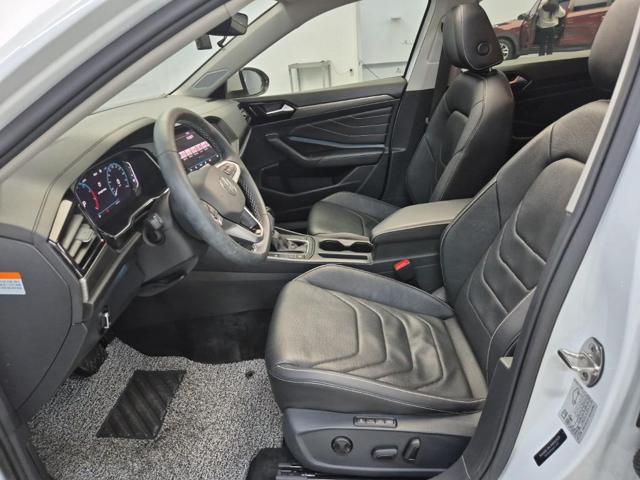 6031500859R11.jpg