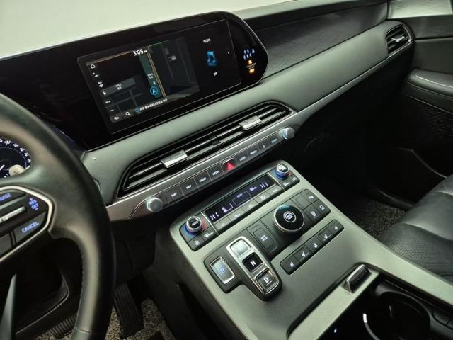 6011000830R10.jpg
