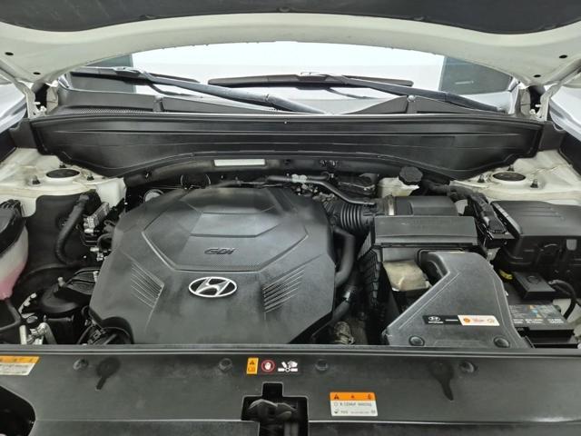 6011000830R5.jpg
