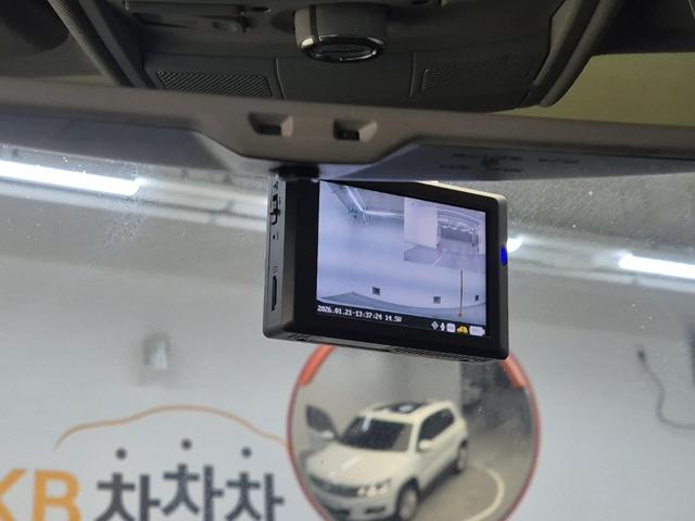 6011001968R15.jpg