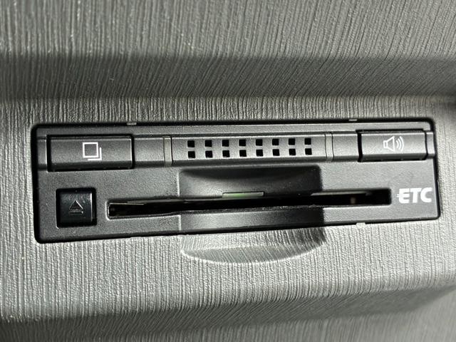 0541751A30261015W01002.jpg