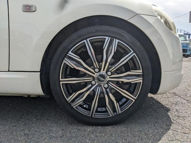 8b60b74cdcce1bd5e71695e52f9a556a.jpg