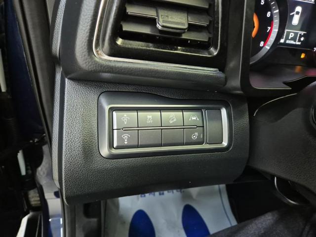 5121001211R16.jpg