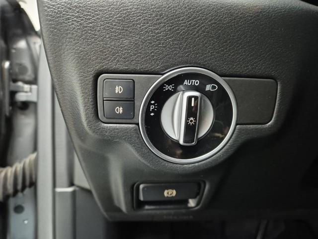 5121002158R18.jpg