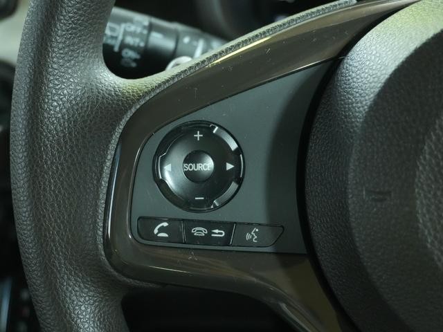 0561237A30261029W00215.jpg