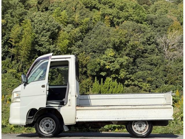 0704500A30261029W00211.jpg