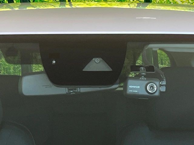 cefc42076915af95f6367f62f205f711.jpg