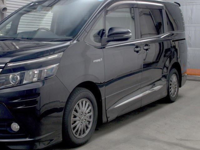 4f3a84be2d7fe3e9bcb7c77af2512396.jpg