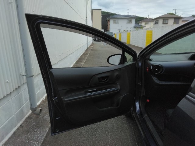 f701cb747c31f6cbe1123a9653b3770e.jpg