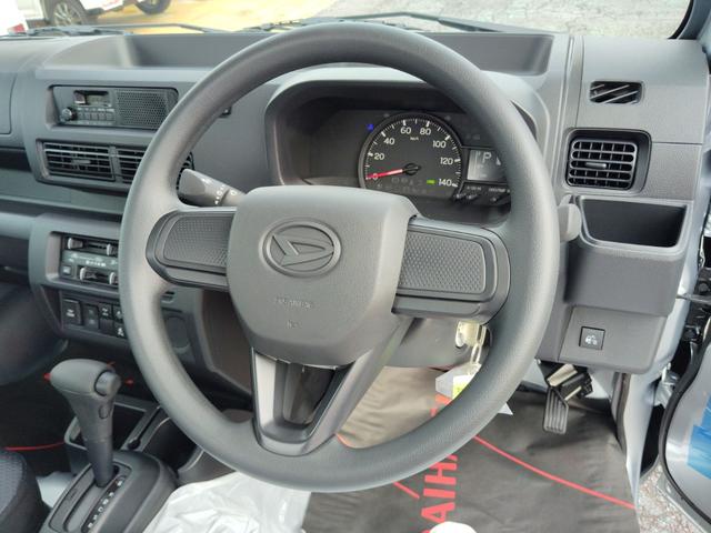 0551060A30261001W00401.jpg