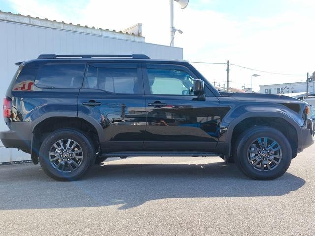 0702940A30261017W00210.jpg