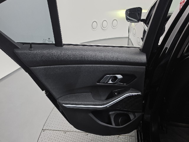 1503512b083ff5ef9639fc4038bf1984.jpeg