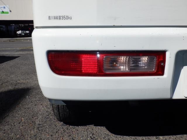 0208004A30261007W00114.jpg