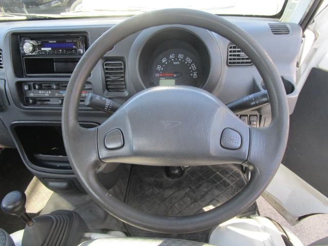 0707619A20260929G00115.jpg