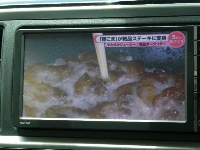 8acbe64c5e424bf90fda5f928759fa5a.jpg