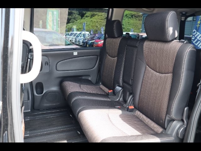 5b350fd302128e0e4982a2209024f2fc.jpg