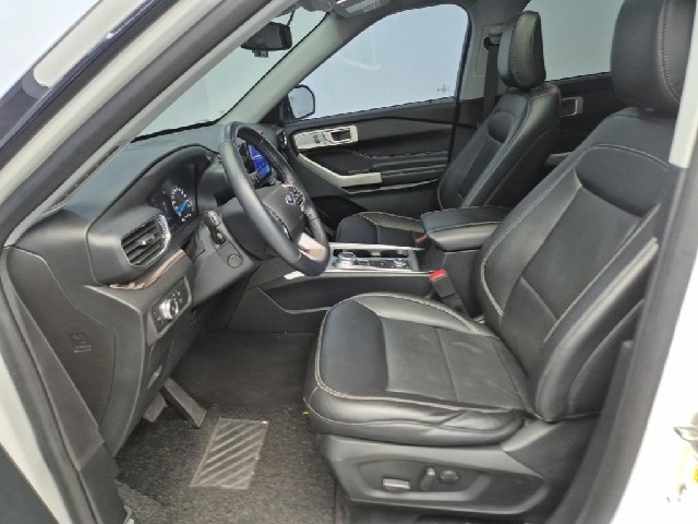 6091501579R11.jpg