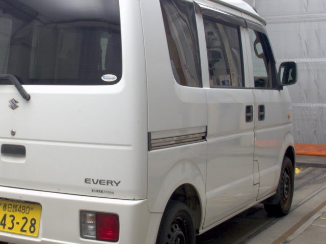 e77ae17dd823b15ba6730a078890e1b3.jpg