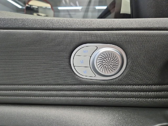 6061500891R17.jpg
